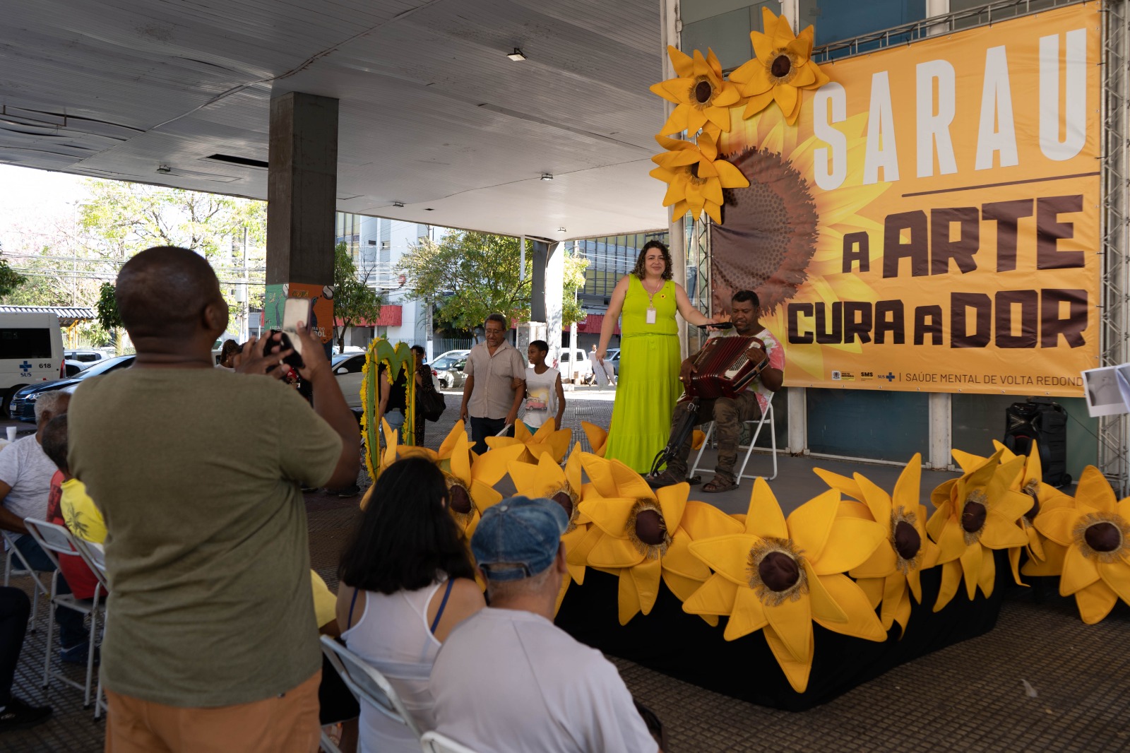 Sarau cultural abre atividades do âSetembro Amareloâ em Volta Redonda